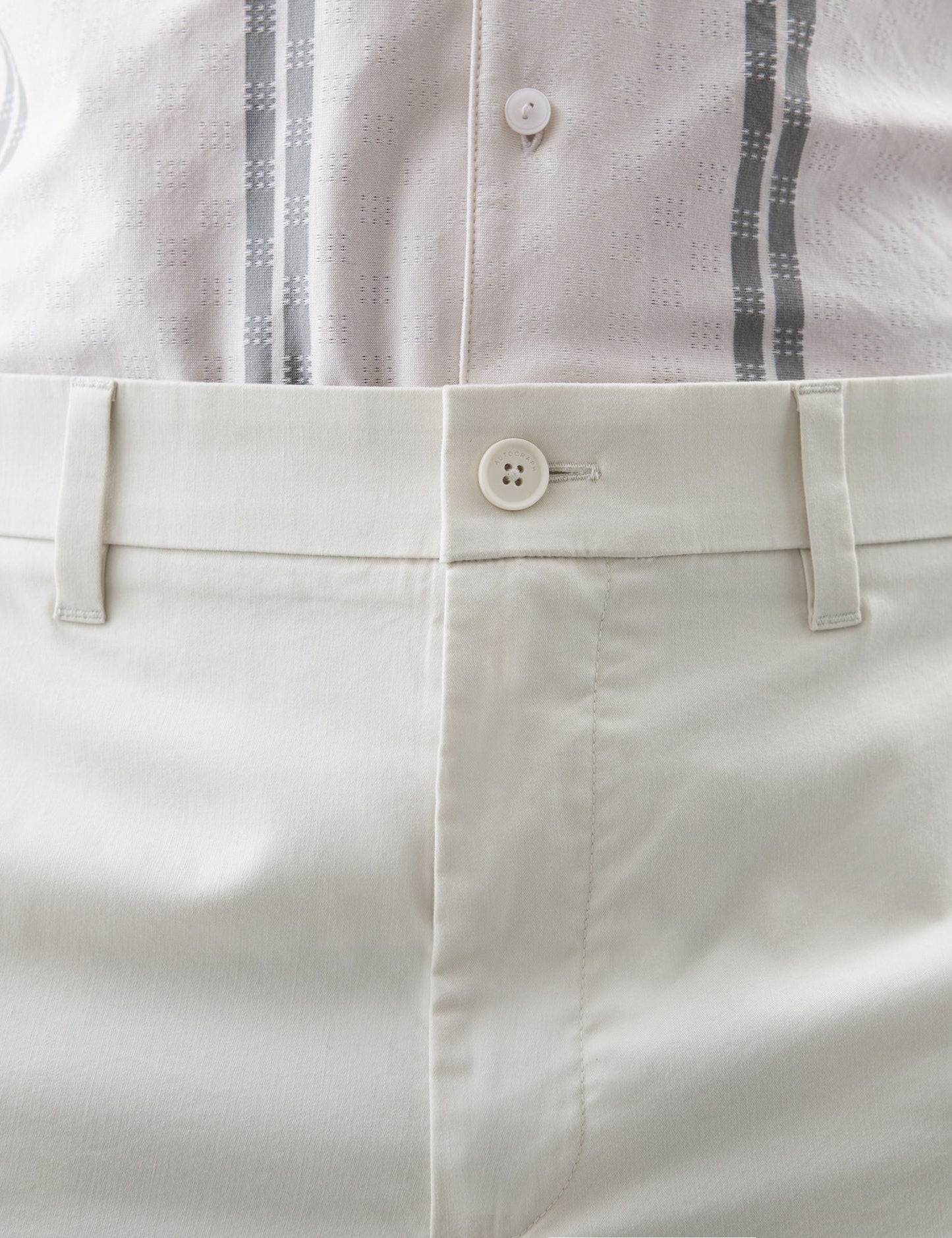 Pamuk Karışımlı Regular Fit Lightweight Chino Şort