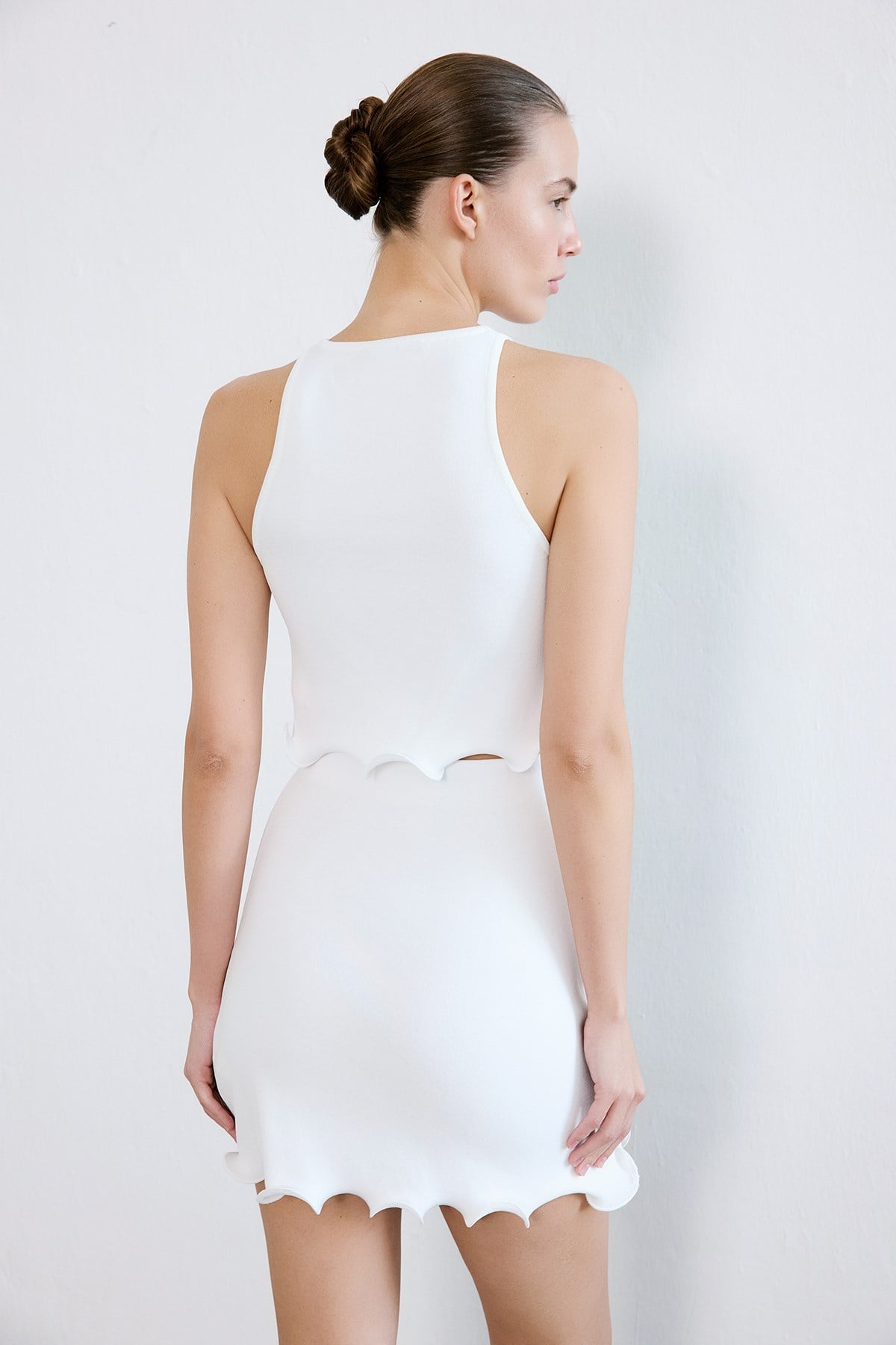 Bisiklet Yaka Kolsuz Ekru Crop Triko Bluz