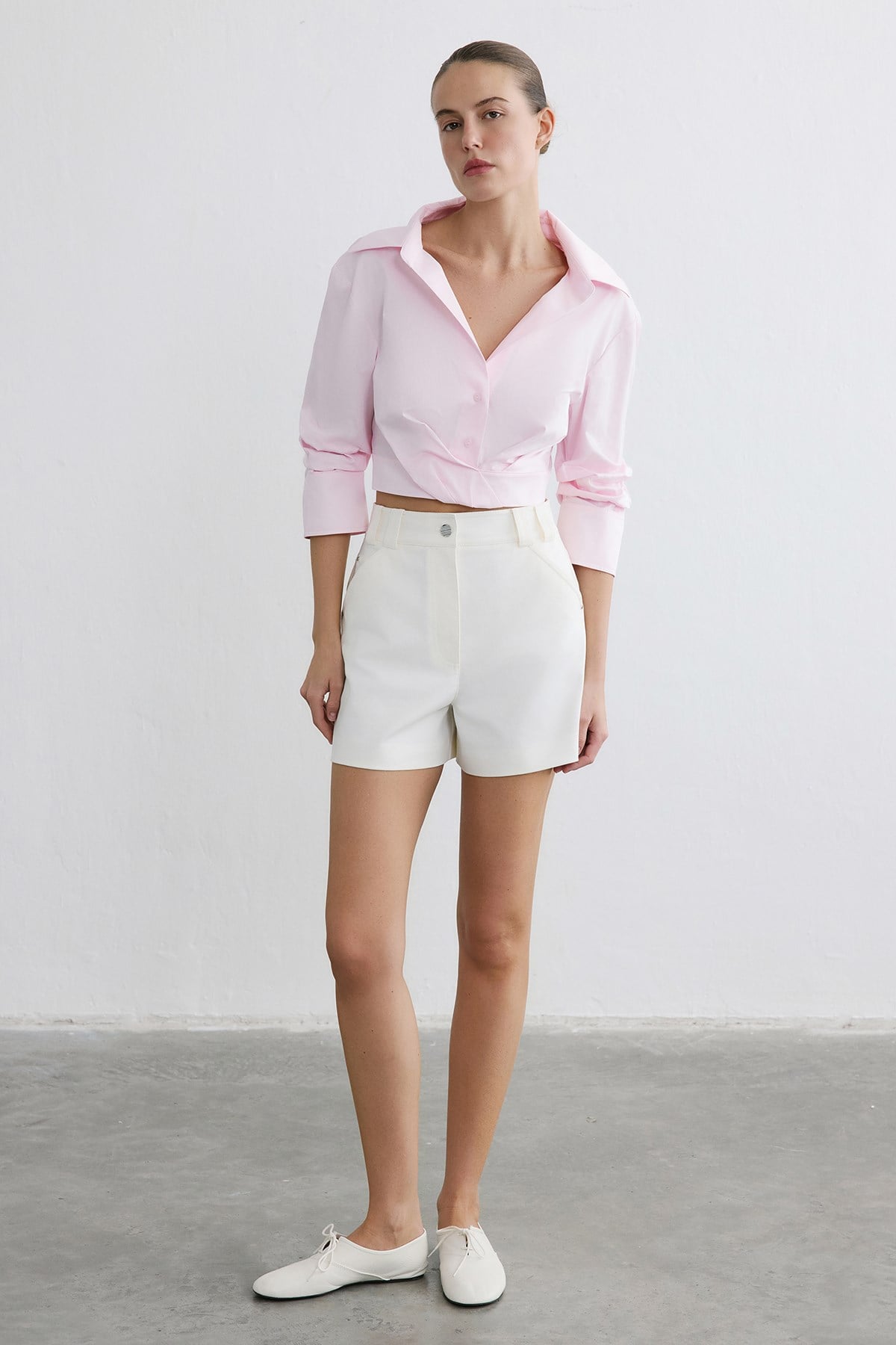 Kruvaze Yaka Poplin Crop Pembe Gömlek