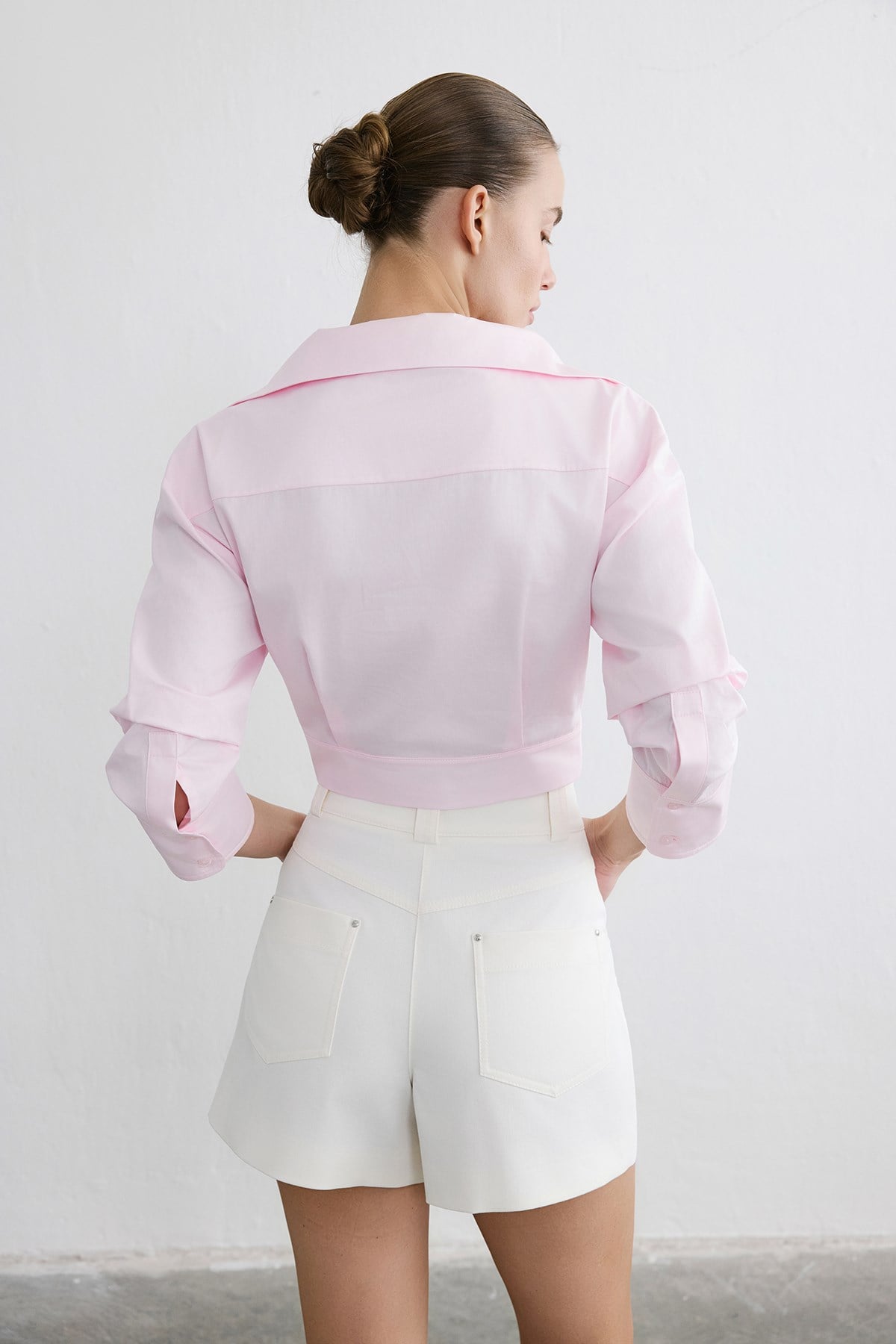 Kruvaze Yaka Poplin Crop Pembe Gömlek