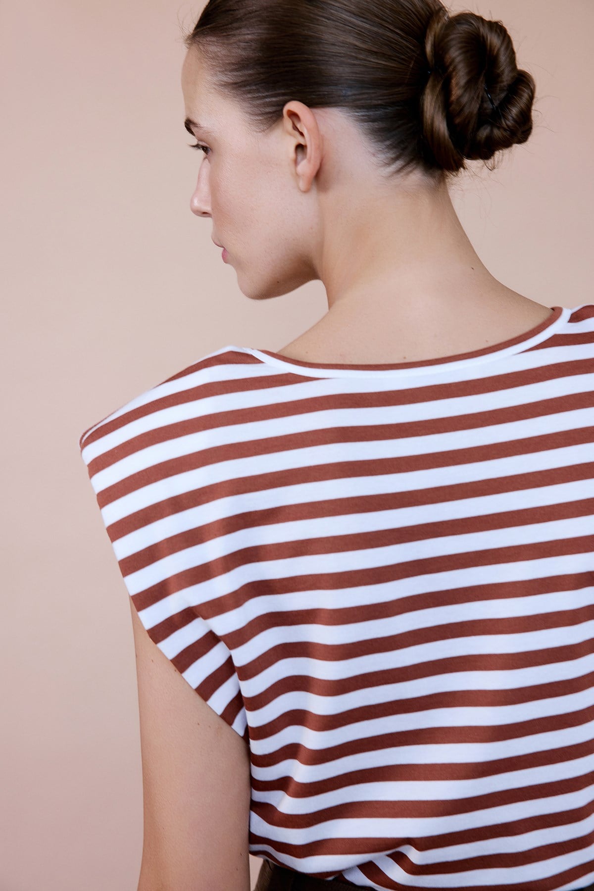 Vatkalı Örme Tarçın T-shirt