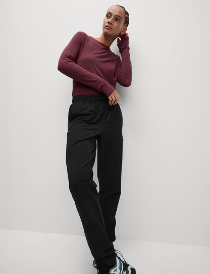 Stormwear™ Straight Leg Jogger Yürüyüş Pantolonu