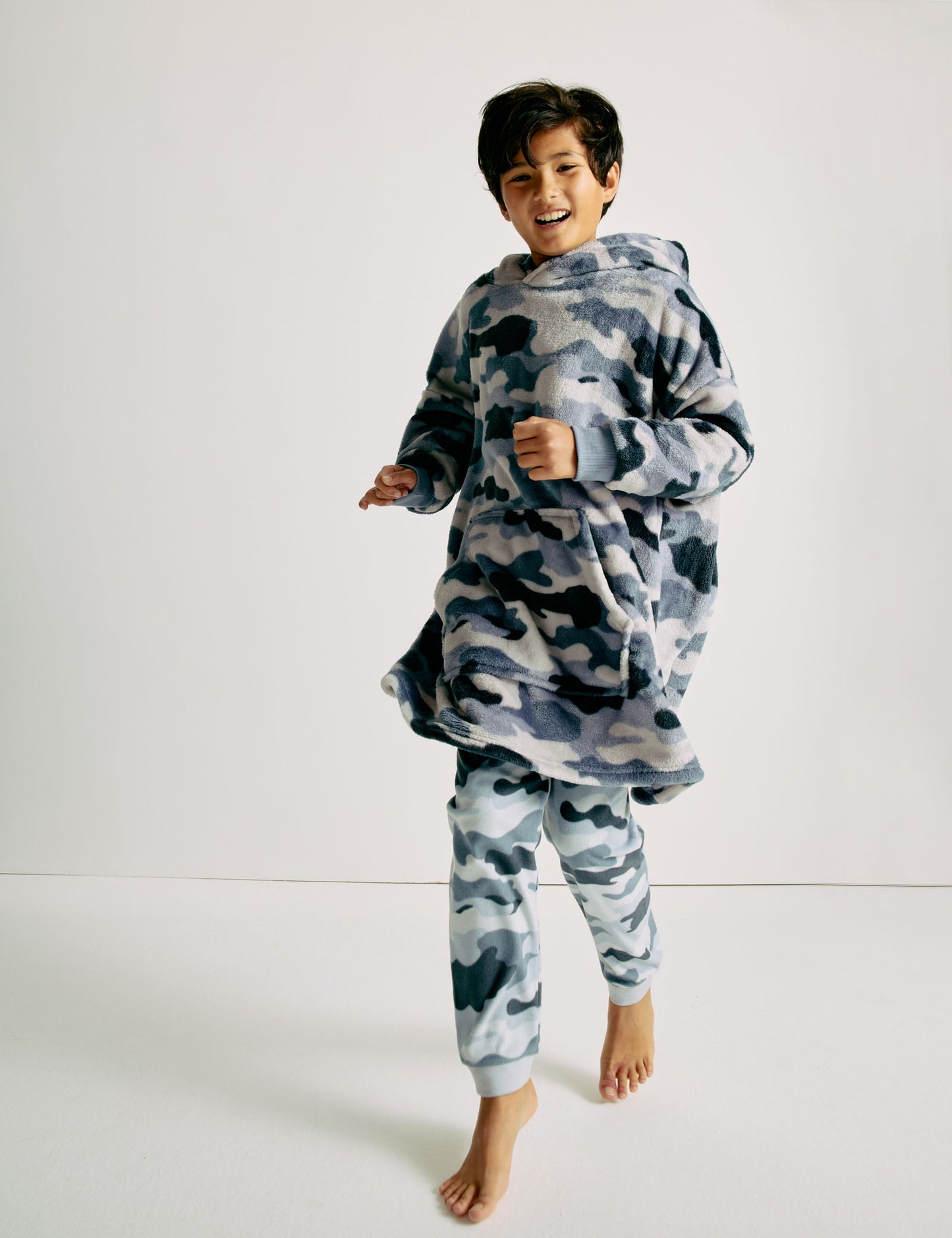 Kamuflaj Desenli Polar Kapüşonlu Oversize Hoodie (3-16 Yaş)