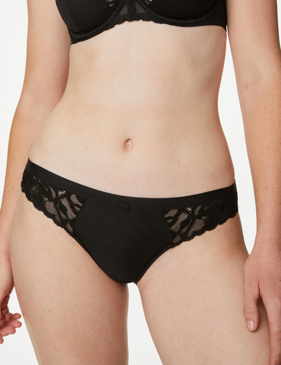 3'lü Dantel Detaylı Bikini Külot Seti