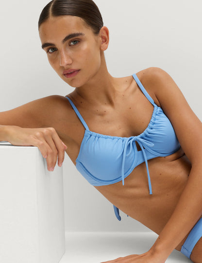 Bağlama Detaylı Bikini Üstü