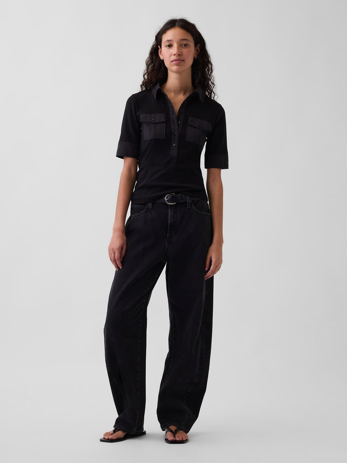 Siyah Modern Elbow-sleeve Utility T-shirt