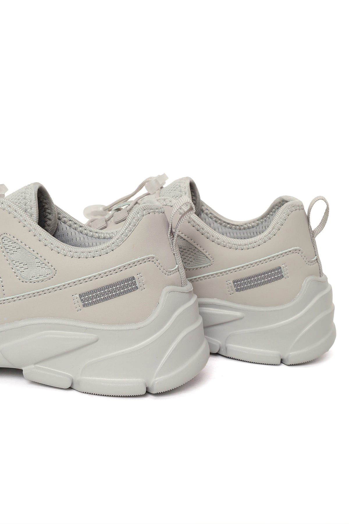 Kadın Gri Bağcıklı Kalın Tabanlı Sneaker