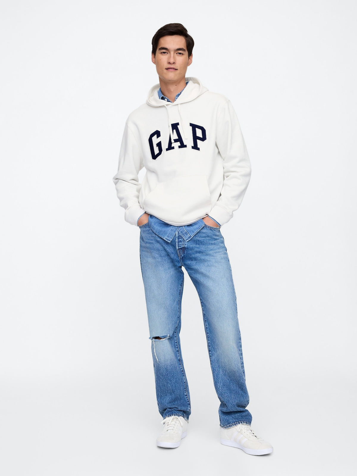Beyaz Gap Logo Relaxed Fleece Sweatshirt