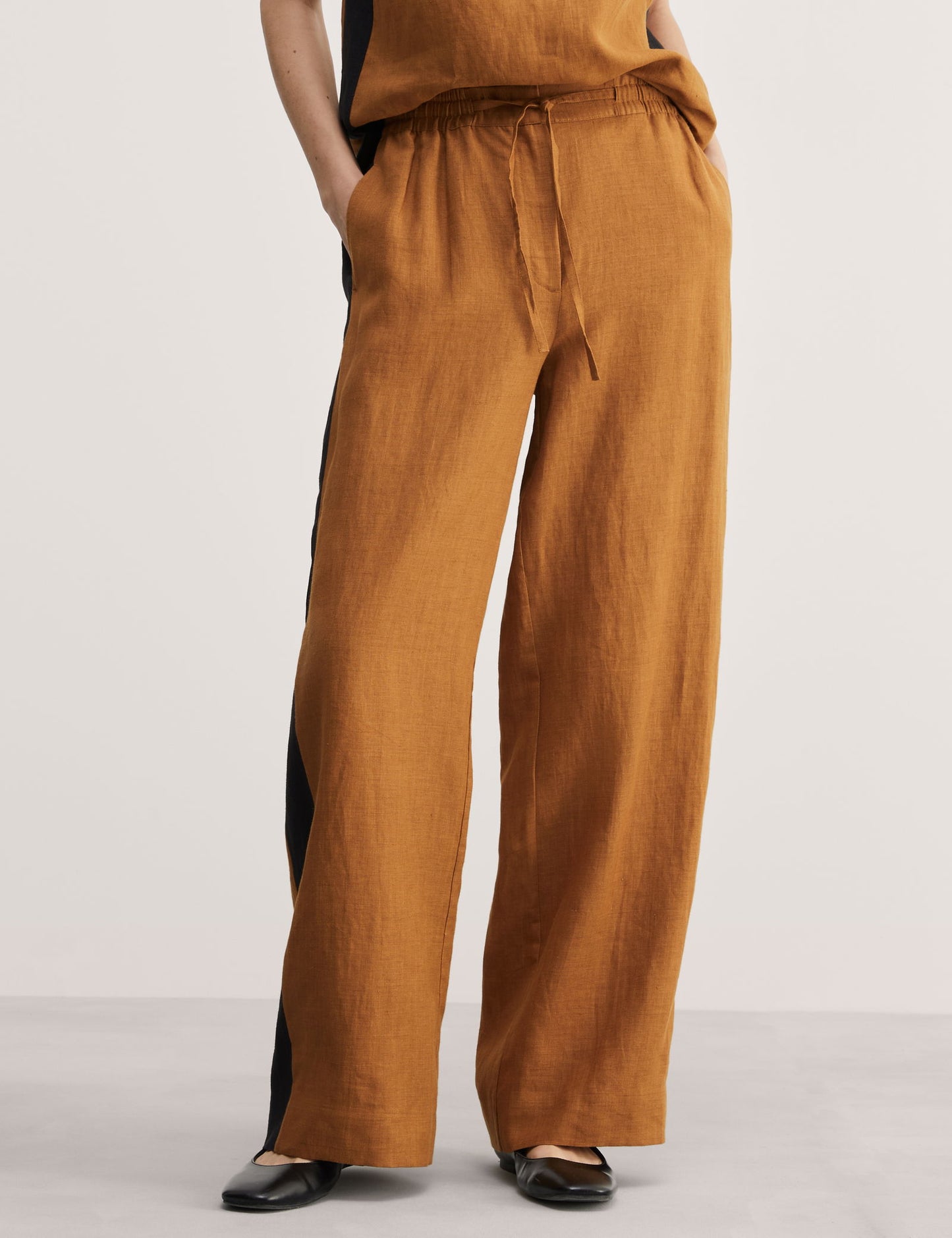 Jaeger Saf Keten Şerit Detaylı Wide Leg Pantolon
