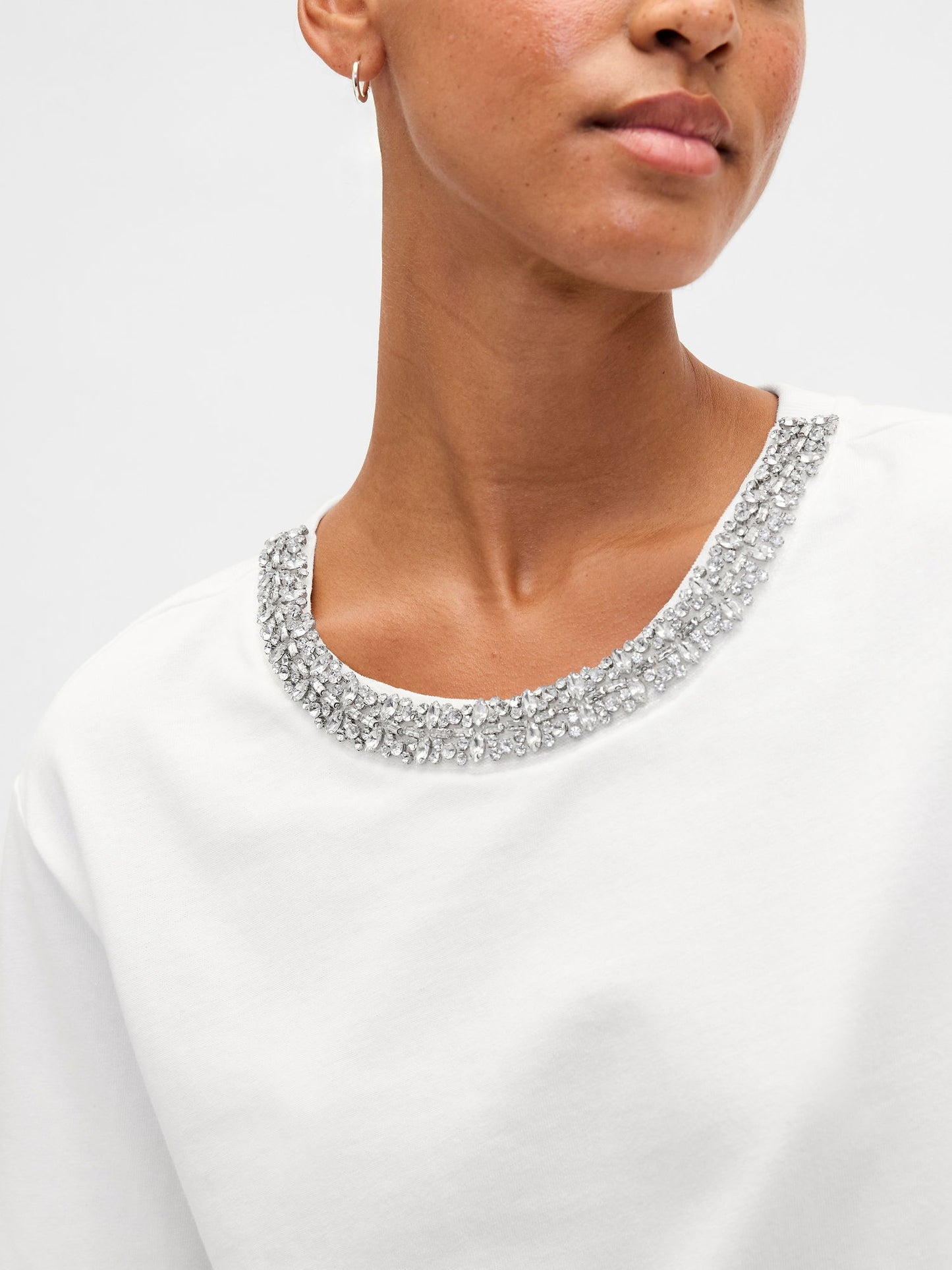 Beyaz Heavyweight Jewel-neck Crop T-shirt