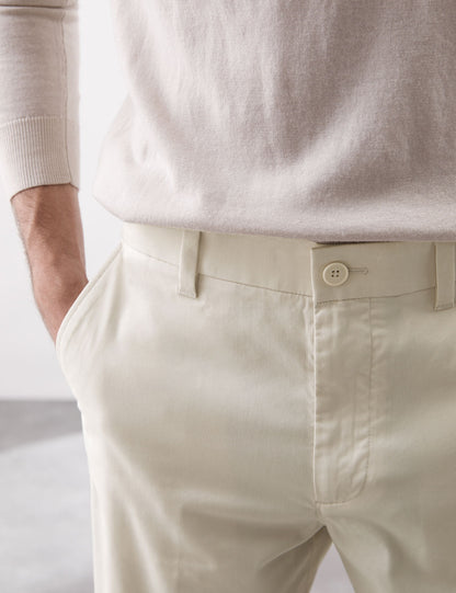 Regular Fit Süper Lightweight Chino