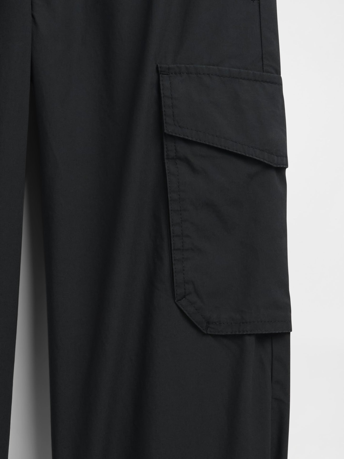 Siyah Pull-on Kargo Paraşüt Pantolon