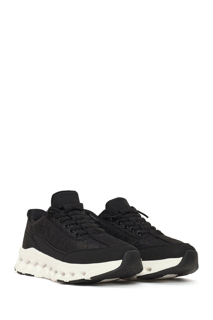Kadın Siyah Bağcıklı Kalın Tabanlı Sneaker