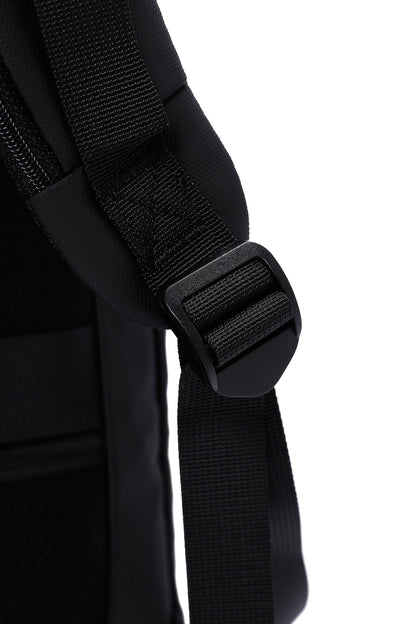 D-pack Erkek Siyah Teknolojik Kumaş Hardcase Sırt Çantası