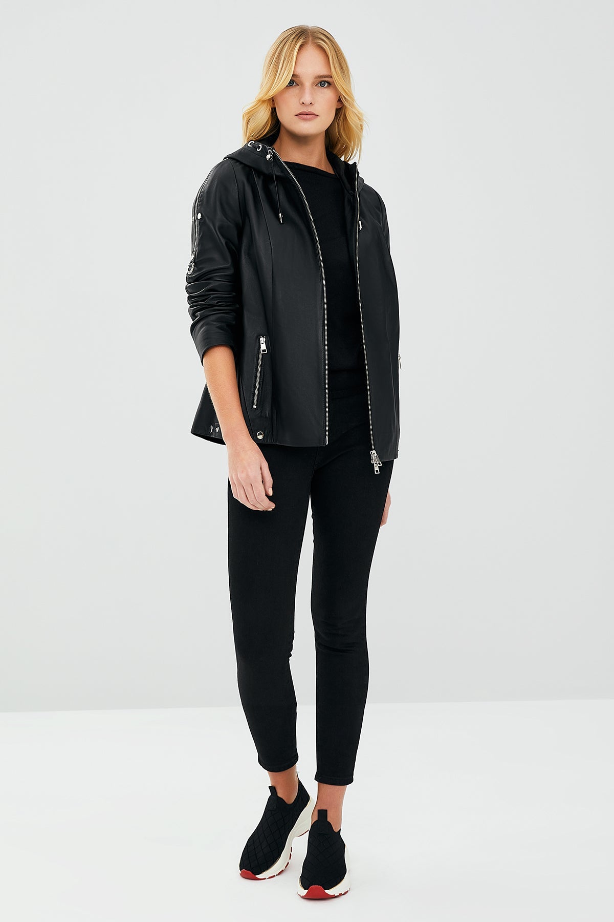 Judith Kadın Siyah Kapüşonlu Deri Mont