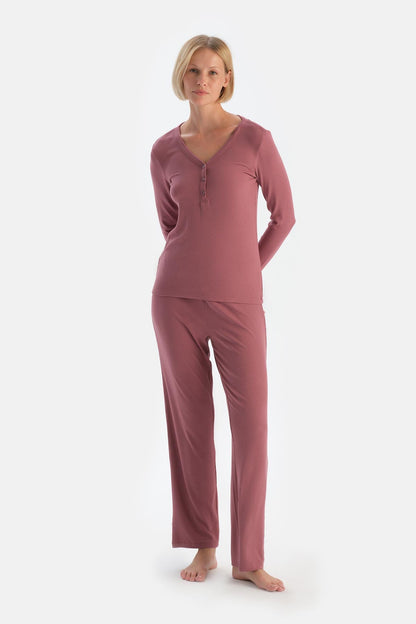 Gül Kurusu V Yaka Düğmeli Kaşkorse Pijama Takımı