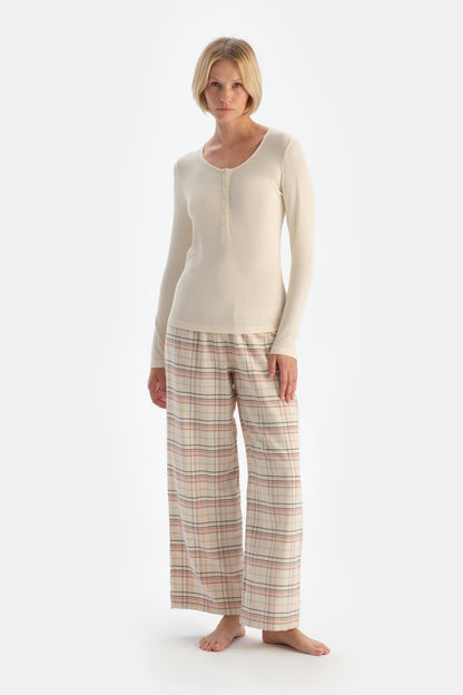 Ekru Kaşkorse Ekose Dokuma Pamuklu Pijama Takımı