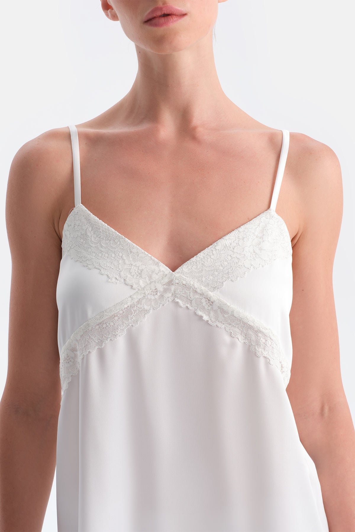 Beyaz Dantel Detaylı Saten Brıde Camısole Takım