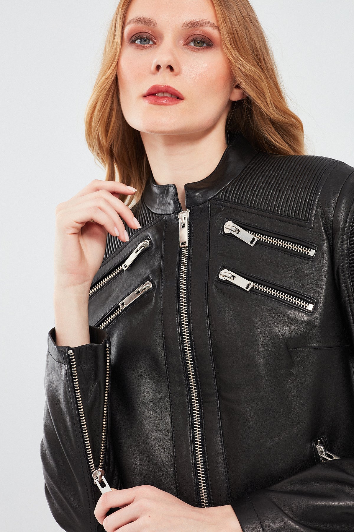 Milano Kadın Siyah Kısa Deri Ceket