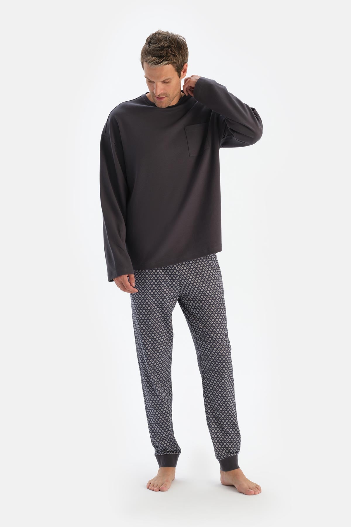 Lacivert Uzun Kollu Cepli Tişört Desenli Jogger Pantolon Pijama Takımı