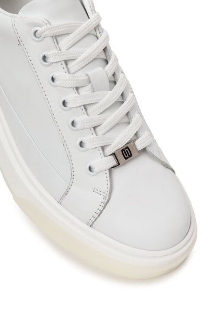 Erkek Beyaz Bağcıklı Kalın Tabanlı Deri Sneaker
