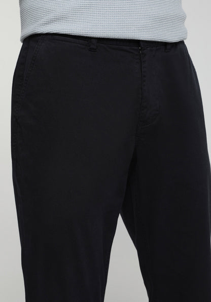 Regular Fit Orta Bel Düz Paça Cepli Erkek Lacivert Pantolon