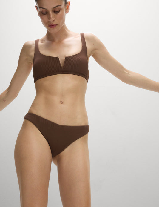 Fitilli Yüksek Bacak Kesimli Bikini Altı