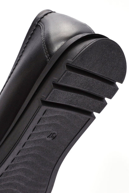 Kadın Siyah Toka Detaylı Deri Comfort Loafer