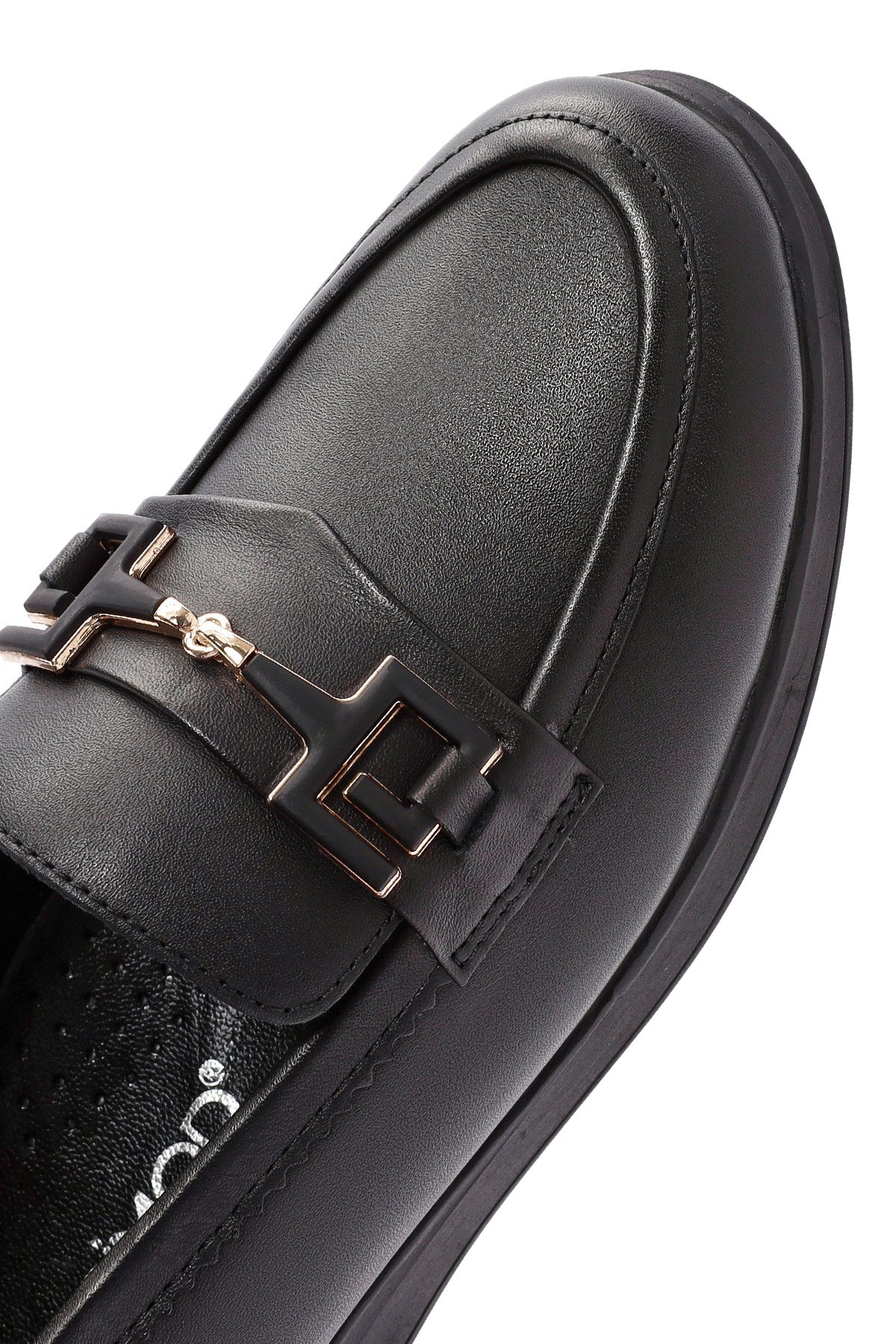 Kadın Siyah Toka Detaylı Deri Comfort Loafer