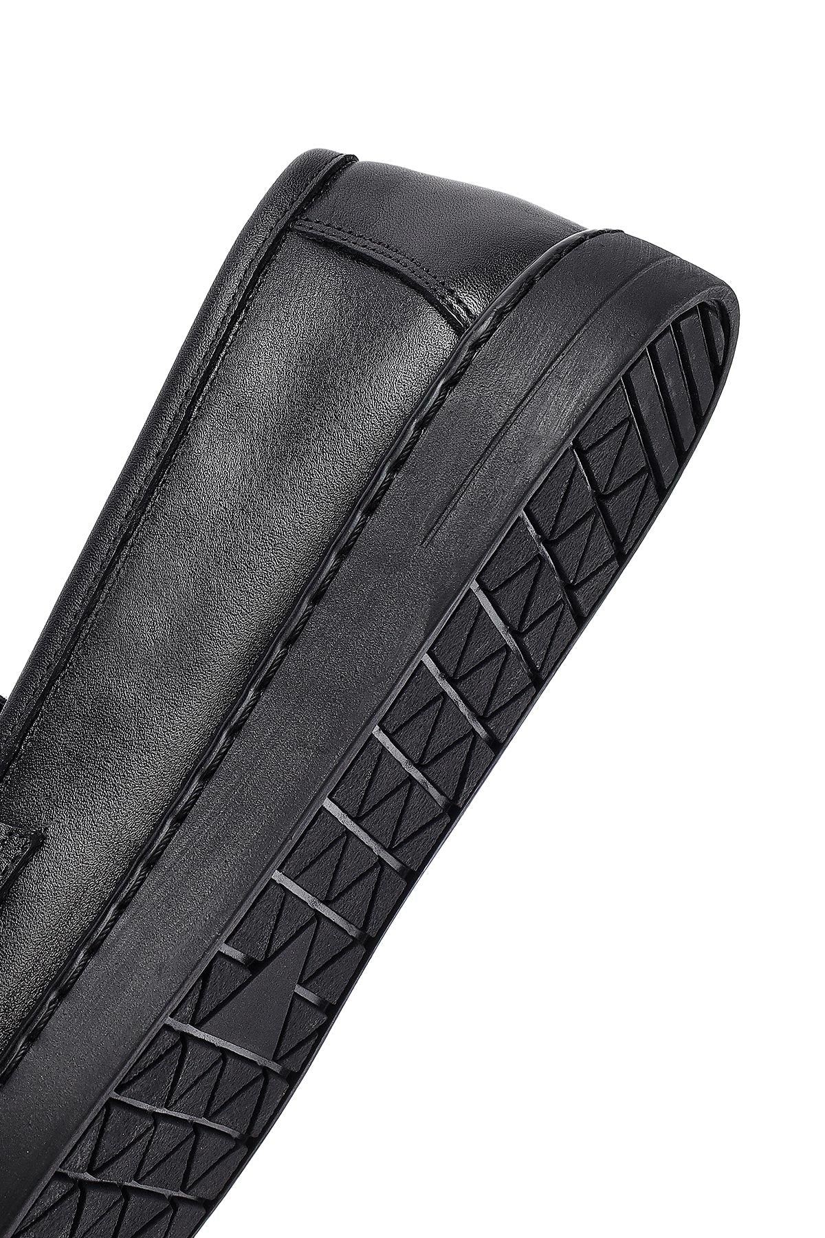Kadın Siyah Tokalı Deri Loafer