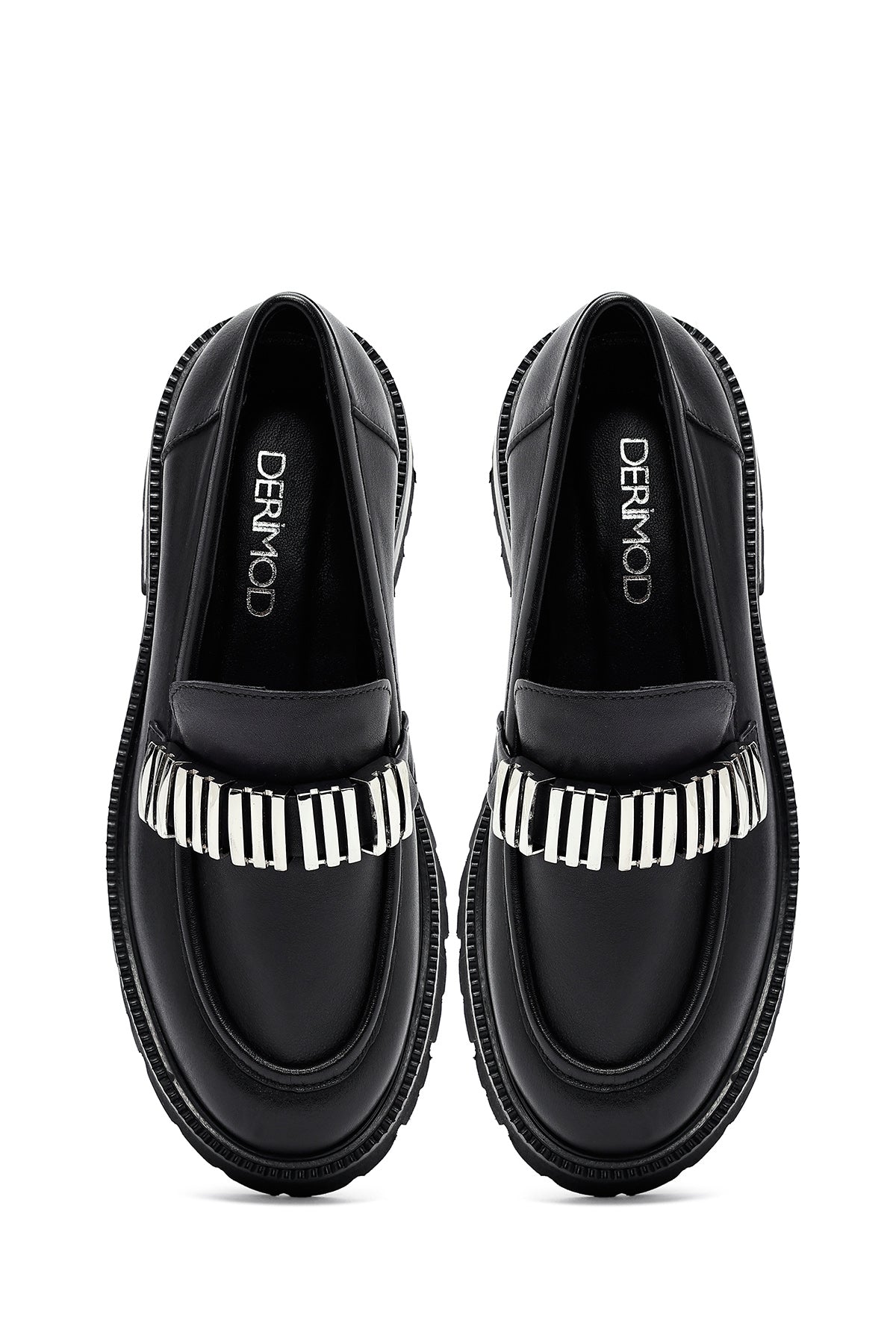 Kadın Siyah Aksesuarlı Deri Maskülen Loafer