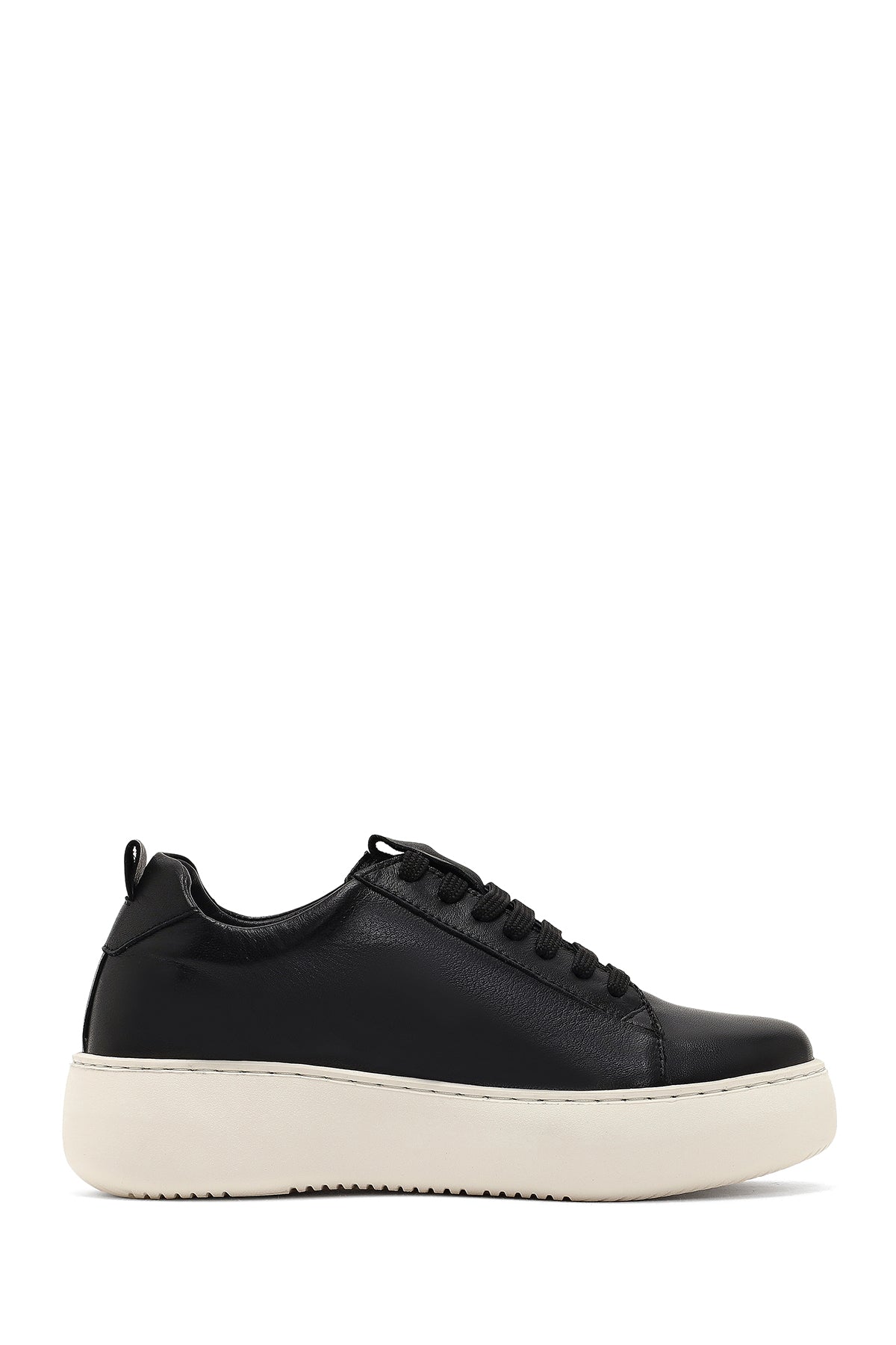 Kadın Siyah Bağcıklı Kalın Tabanlı Deri Sneaker