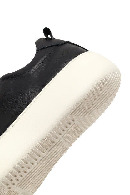 Kadın Siyah Bağcıklı Kalın Tabanlı Deri Sneaker