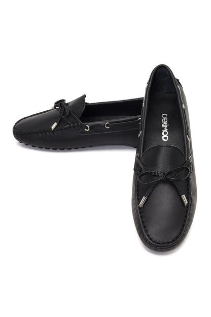 Kadın Siyah Püsküllü Deri Loafer