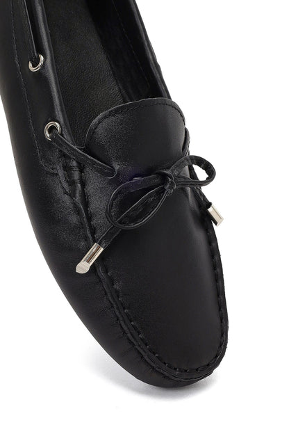 Kadın Siyah Püsküllü Deri Loafer