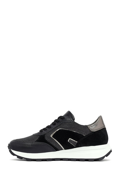 Kadın Siyah Bağcıklı Kalın Tabanlı Deri Sneaker