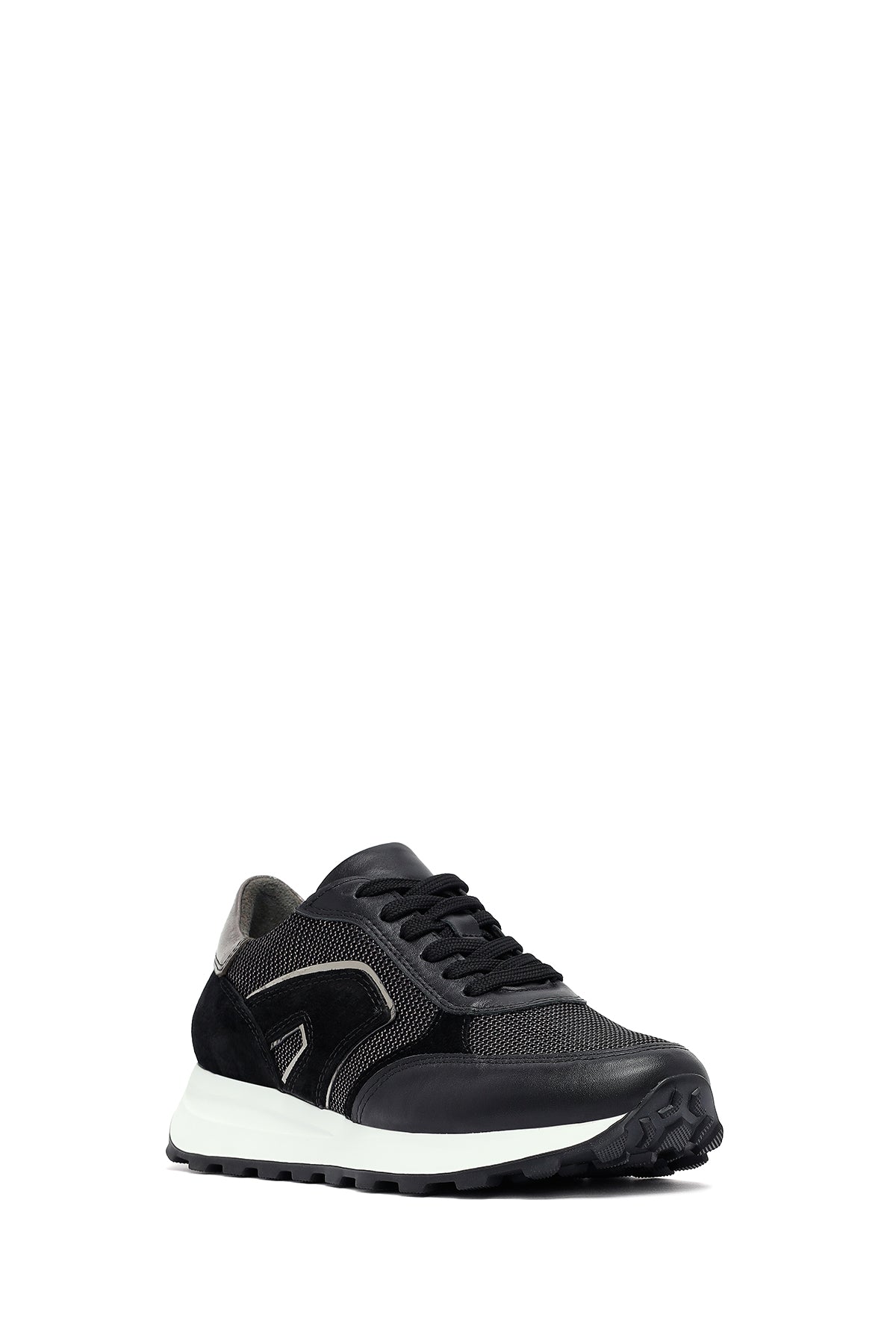Kadın Siyah Bağcıklı Kalın Tabanlı Deri Sneaker