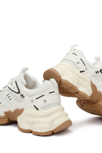 Kadın Beyaz Bağcıklı Kalın Tabanlı Sneaker
