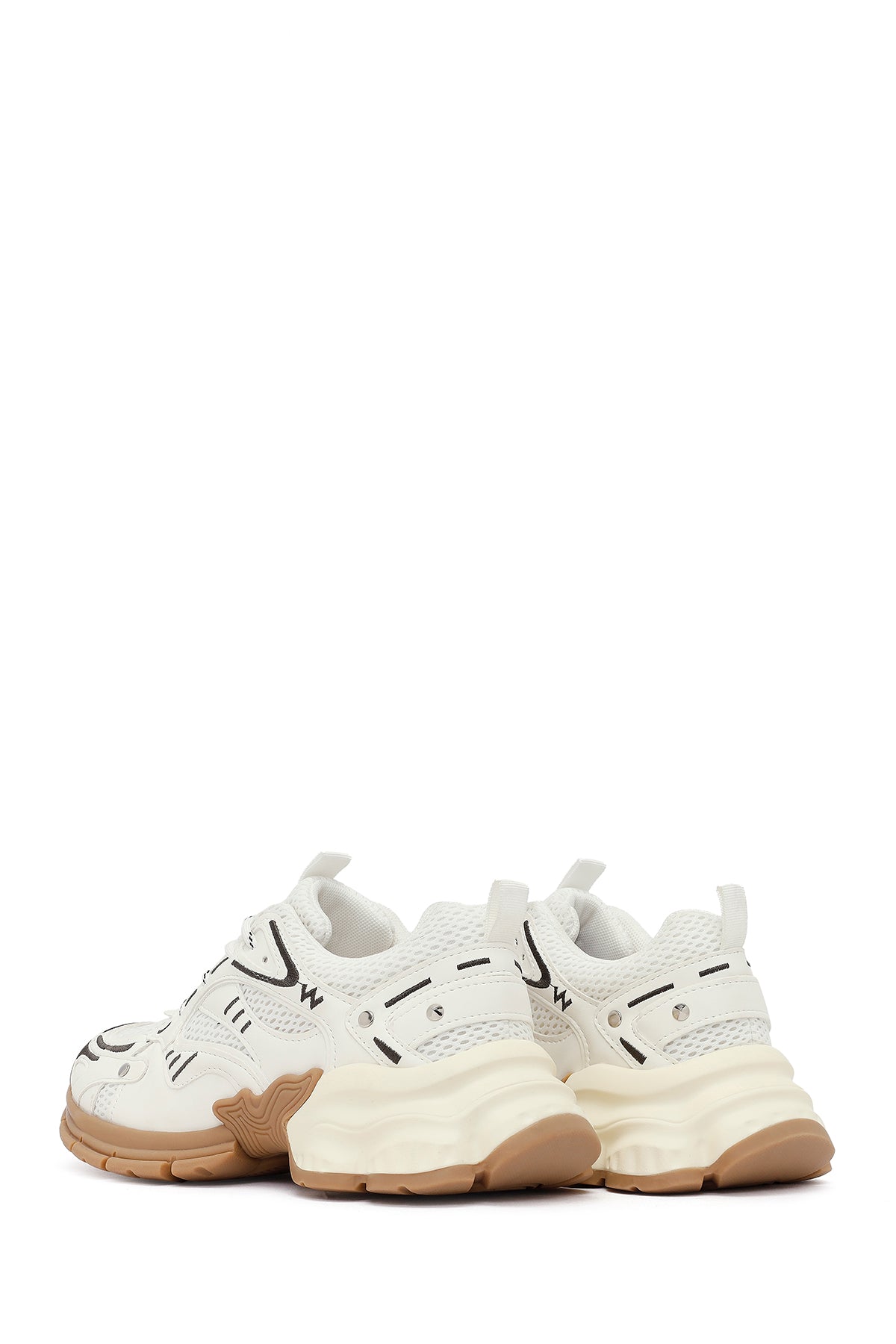 Kadın Beyaz Bağcıklı Kalın Tabanlı Sneaker