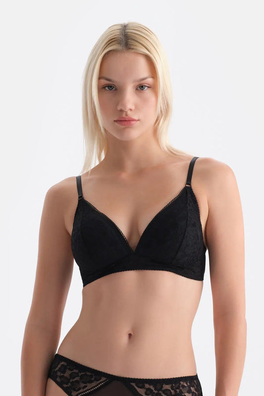 Siyah Dantel Detaylı Sütyen