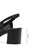 Derimod Gritti Kadın Siyah Arkası Açık Kısa Kalın Topuklu Deri Ayakkabı