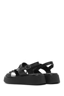 Kadın Siyah Bilekten Tokalı Kalın Tabanlı Deri Comfort Sandalet