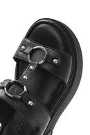 Kadın Siyah Bilekten Tokalı Kalın Tabanlı Deri Comfort Sandalet