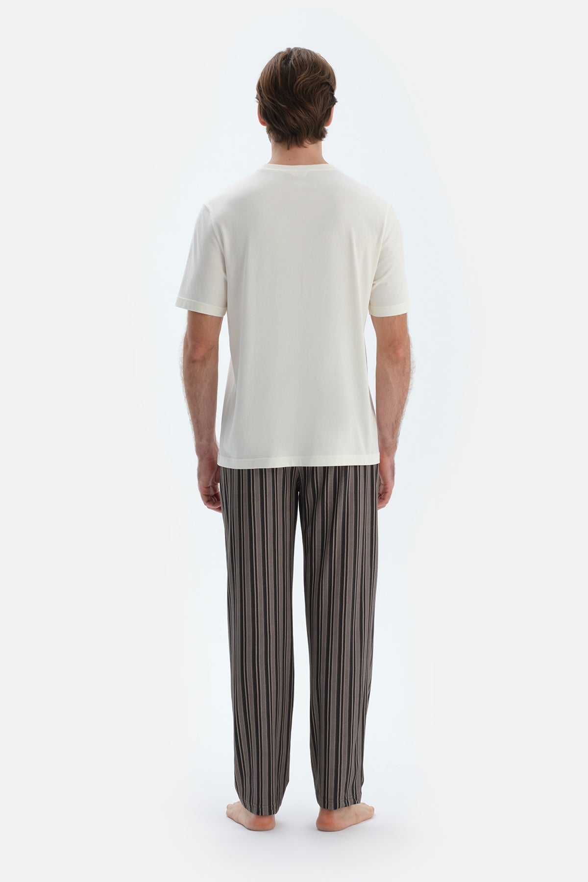 Ekru Kısa Kollu Bisiklet Yaka Penye Modal Tişört