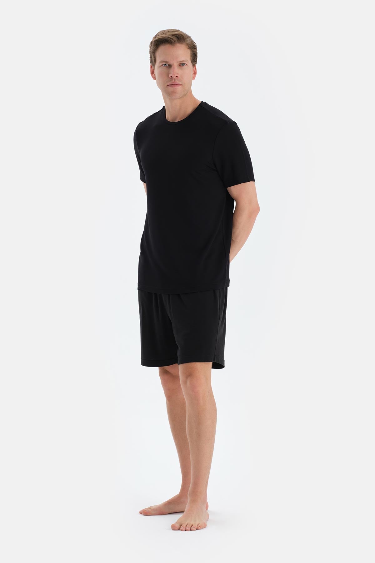 Siyah Patlı Ve Kordonlu Örme Şort