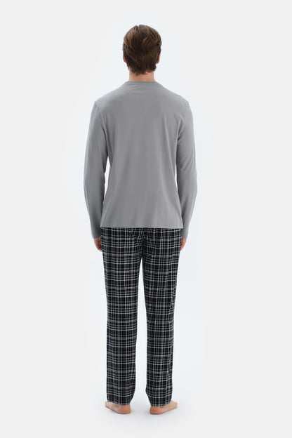 Gri Uzun Kollu Pat Detaylı Tişört Ekose Pantolon Pijama Takımı