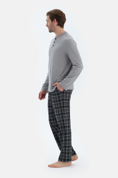 Gri Uzun Kollu Pat Detaylı Tişört Ekose Pantolon Pijama Takımı