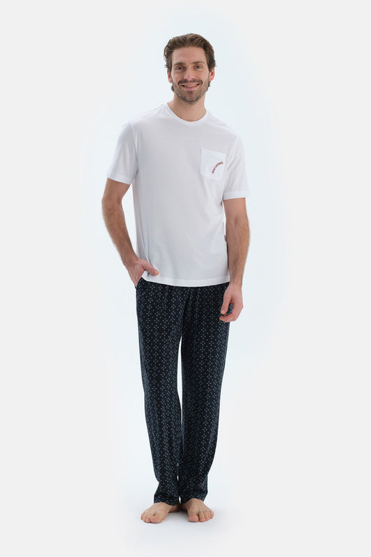 Ekru Cep Detaylı Kısa Kollu Tişört Mıkroprınt Desenli Pantolon Pijama
