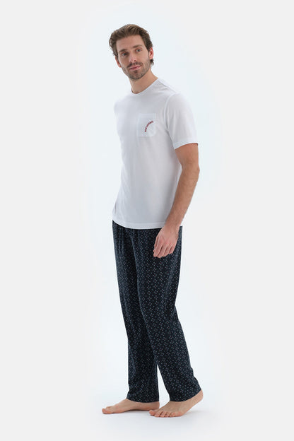 Ekru Cep Detaylı Kısa Kollu Tişört Mıkroprınt Desenli Pantolon Pijama