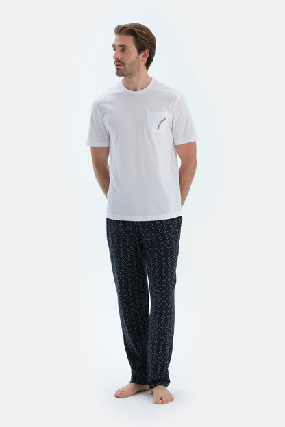 Ekru Cep Detaylı Kısa Kollu Tişört Mıkroprınt Desenli Pantolon Pijama